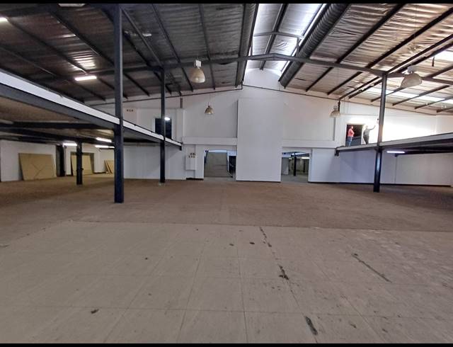 4,583M² SHOWROOM TO LET IN KYA SANDS